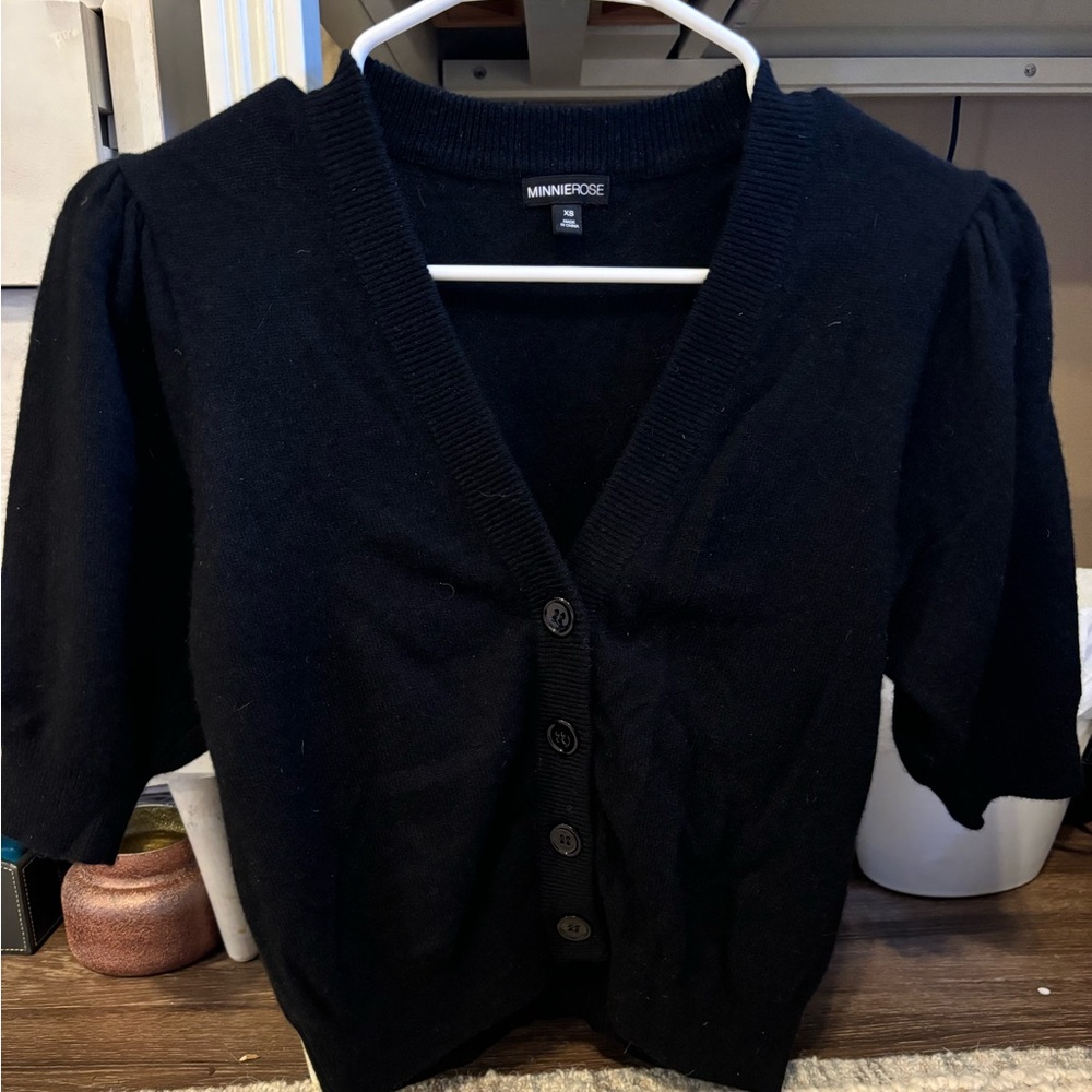 Like New Minnierose Cashmerere button front sweater Black sz XS Short sleeve